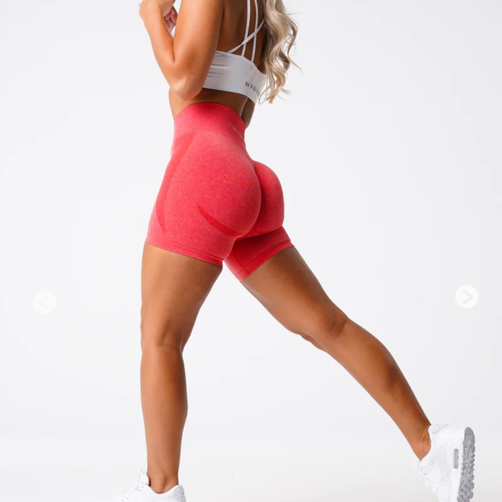 NVGTN Candy Apple Contour Seamless Shorts